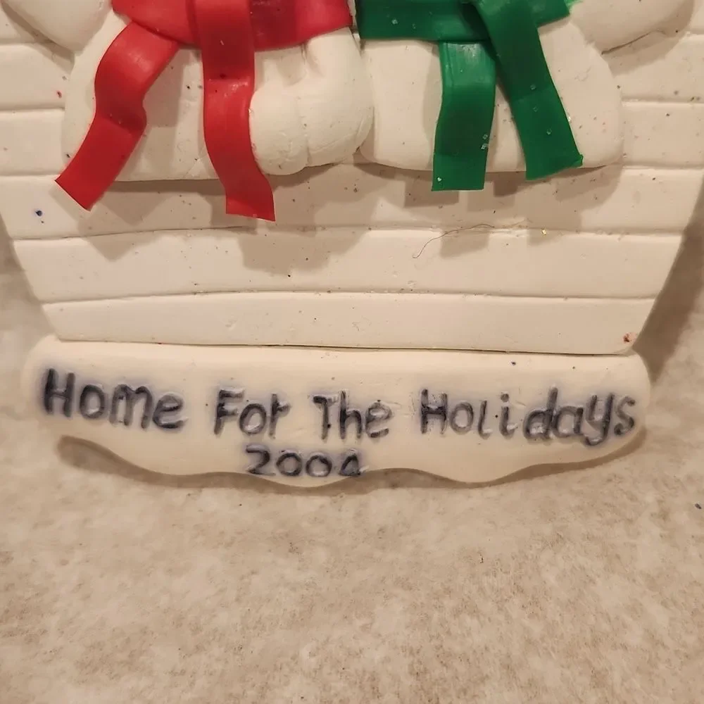 Snowman Home For The Holidays 2004 Christmas Ornament